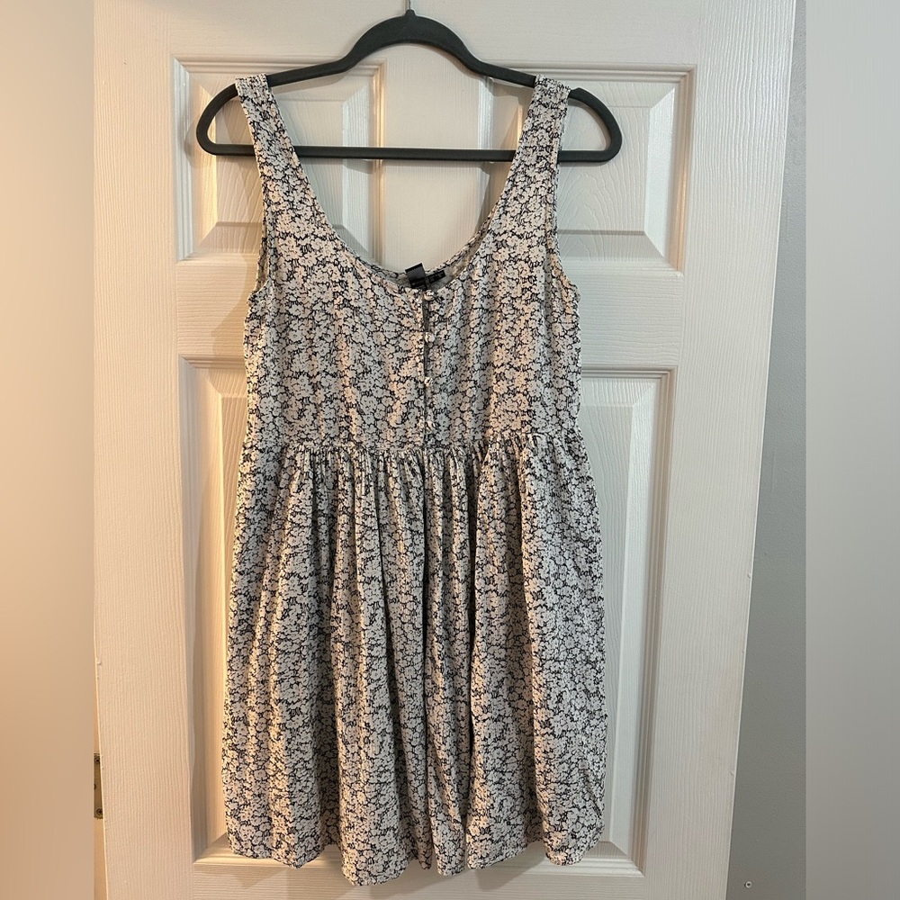 Volcom black/white flower pattern Sundress - Small